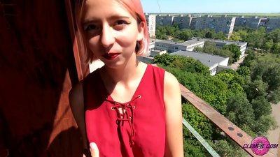 นักเรียน Sensual ดูดคนแปลกหน้าในชนบทห่างไกล - หลั่งบนใบหน้าของเขา